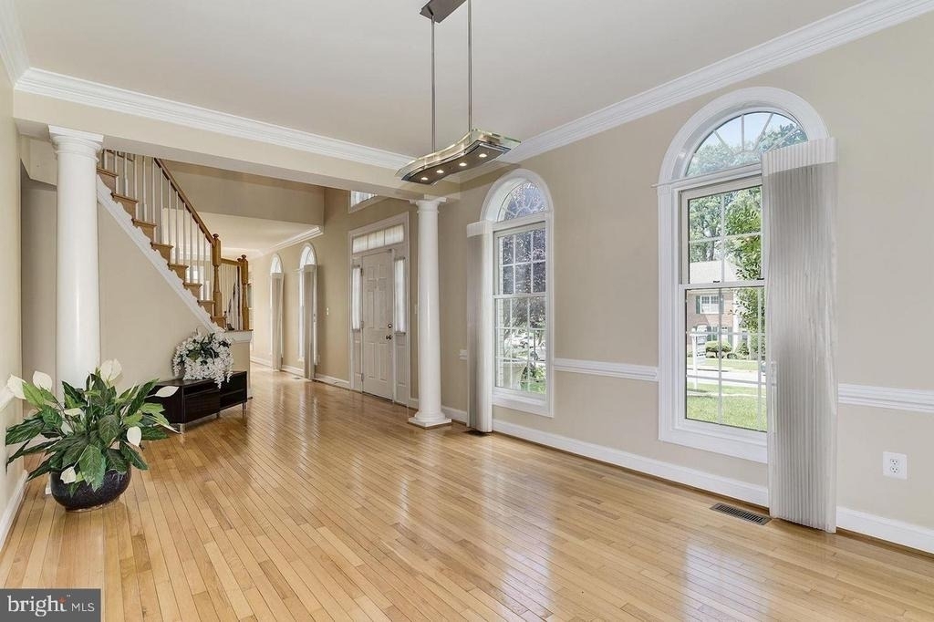 305 Flannery Lane - Photo 2