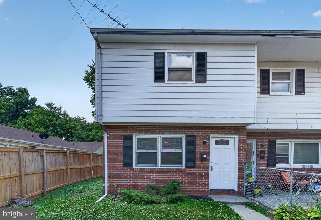 351 Calvert Street - Photo 0
