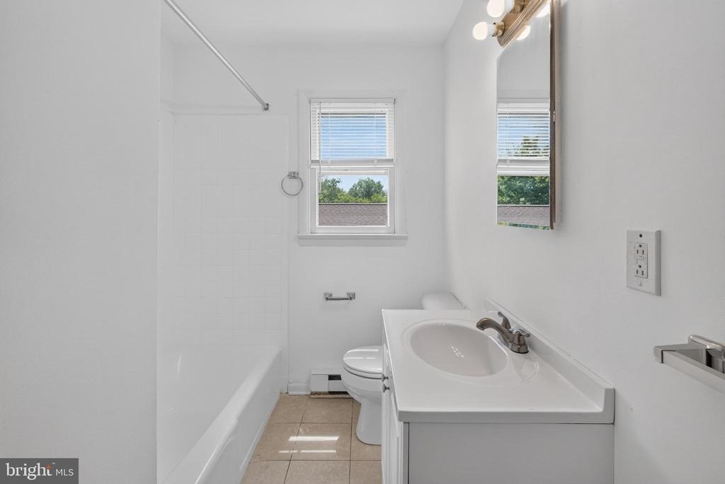 351 Calvert Street - Photo 15