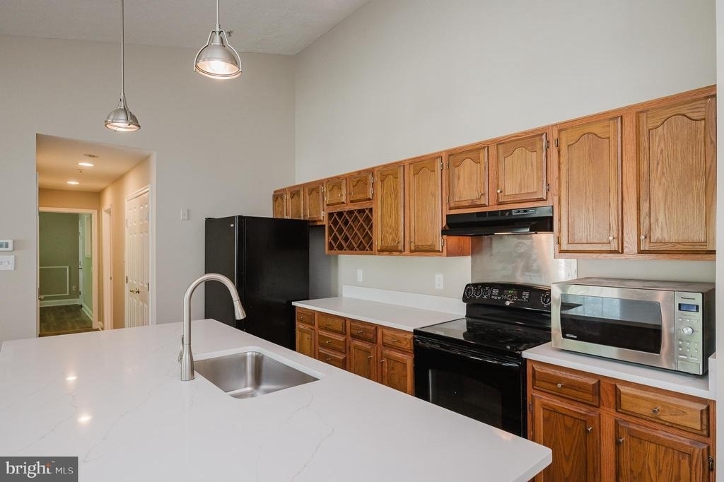 3100 Cardinal Way - Photo 2