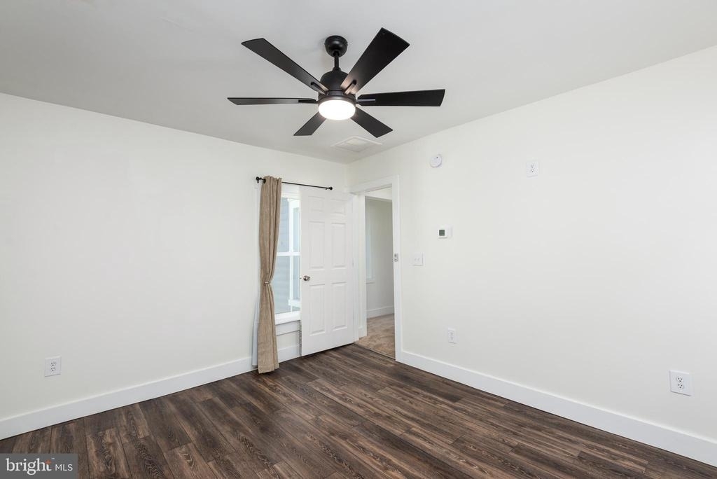 219 Willis Street - Photo 13