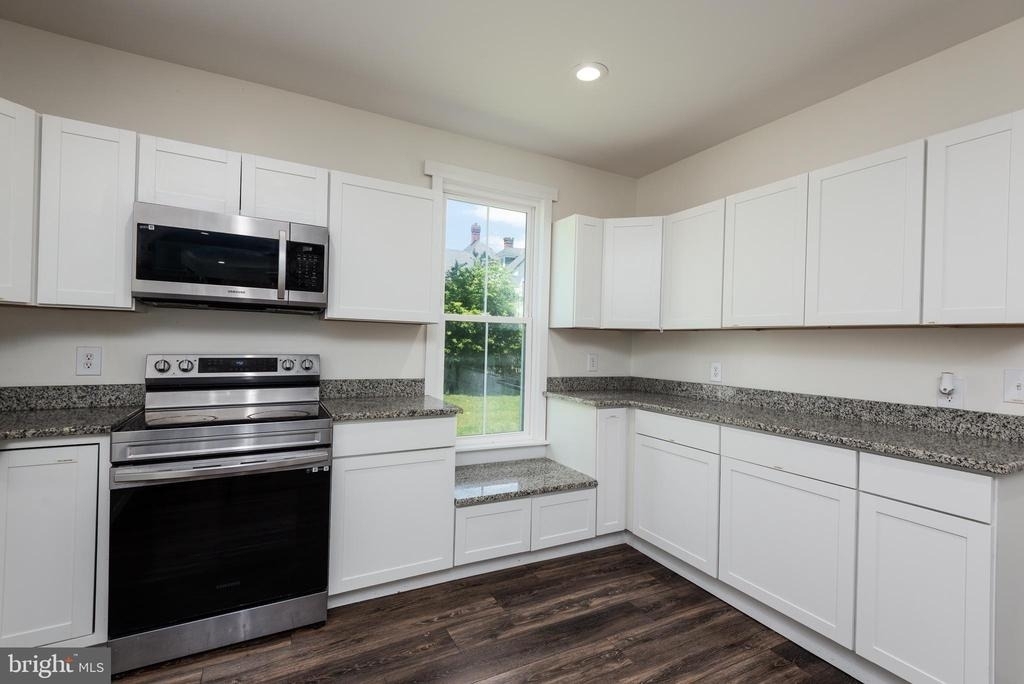 219 Willis Street - Photo 4