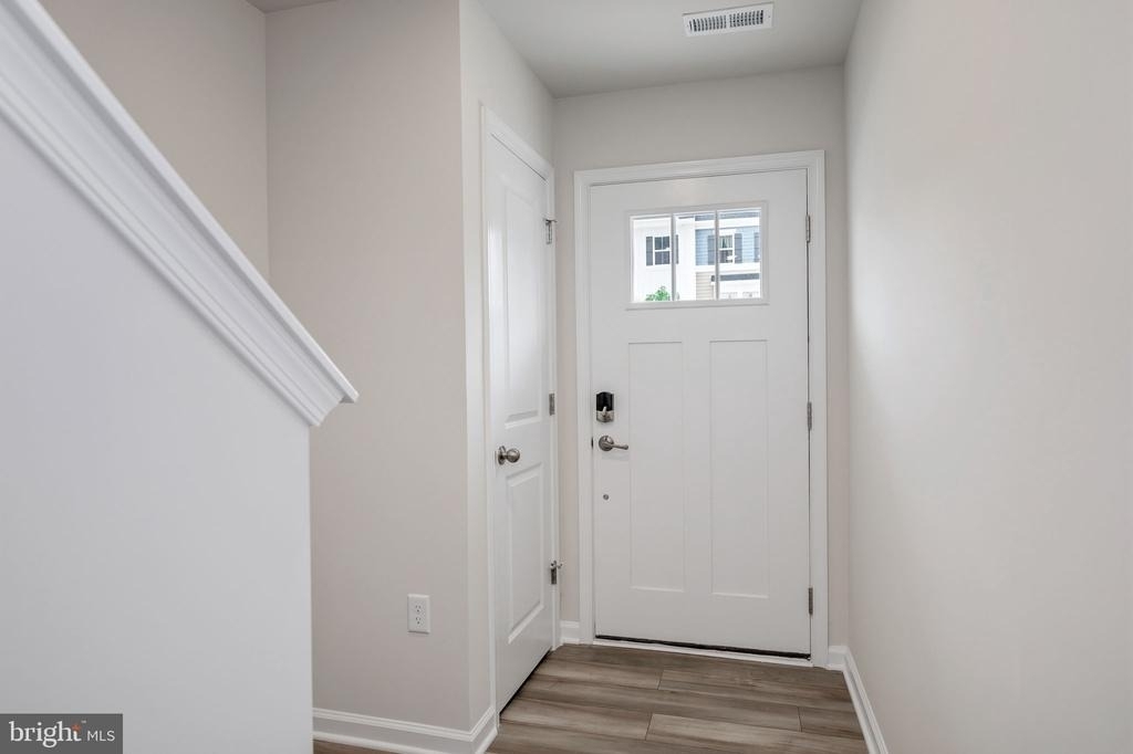 5616 Ludlow Place - Photo 3