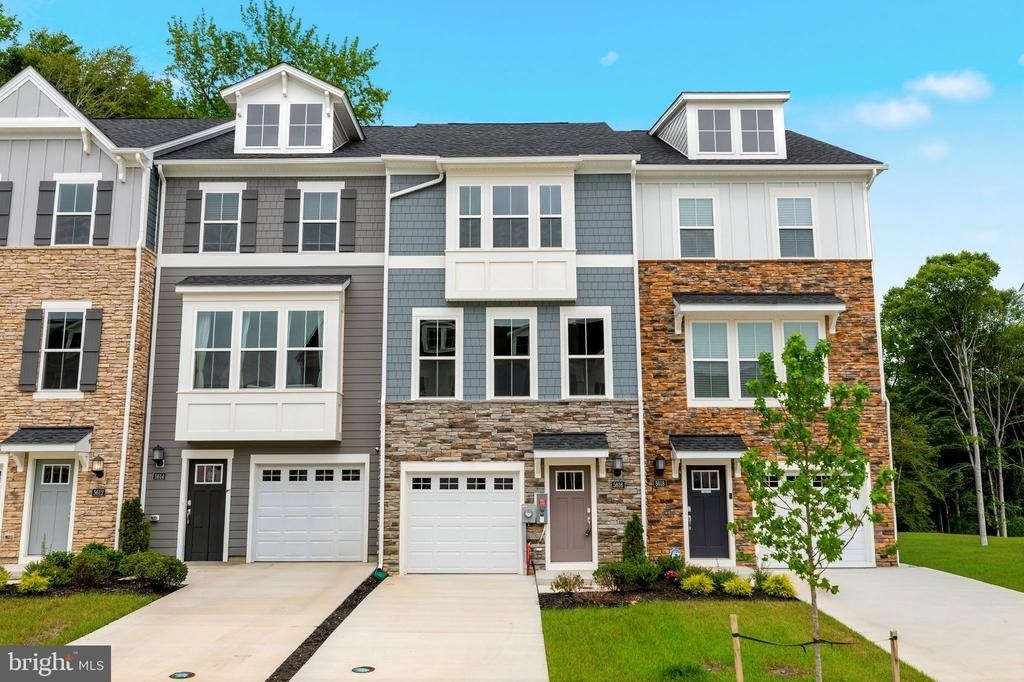 5616 Ludlow Place - Photo 1