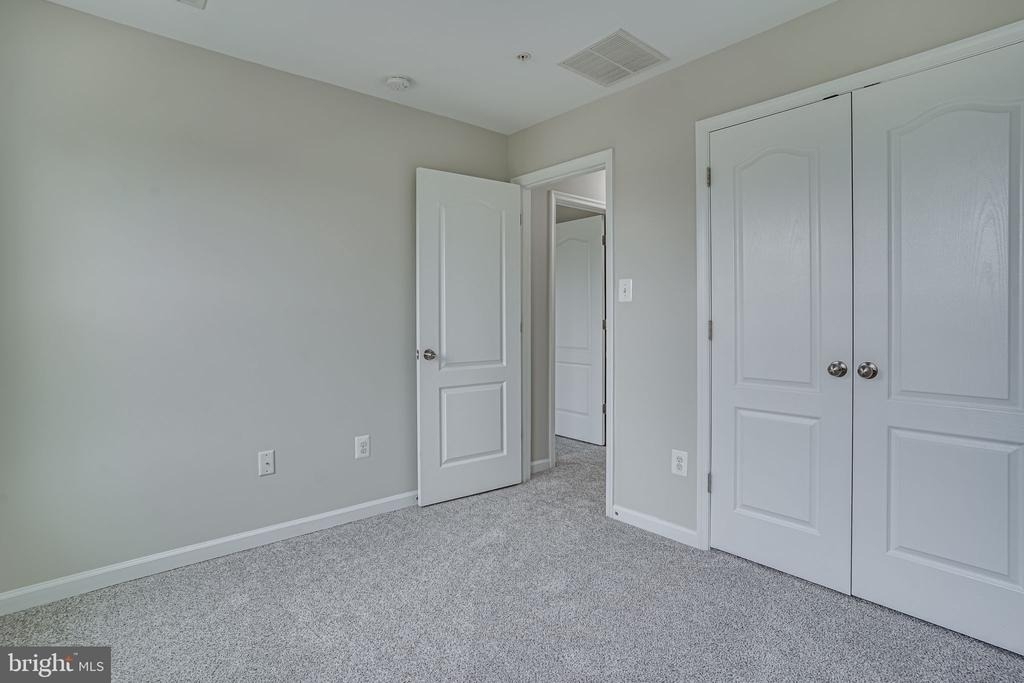 2895 Sedgemore Place - Photo 19