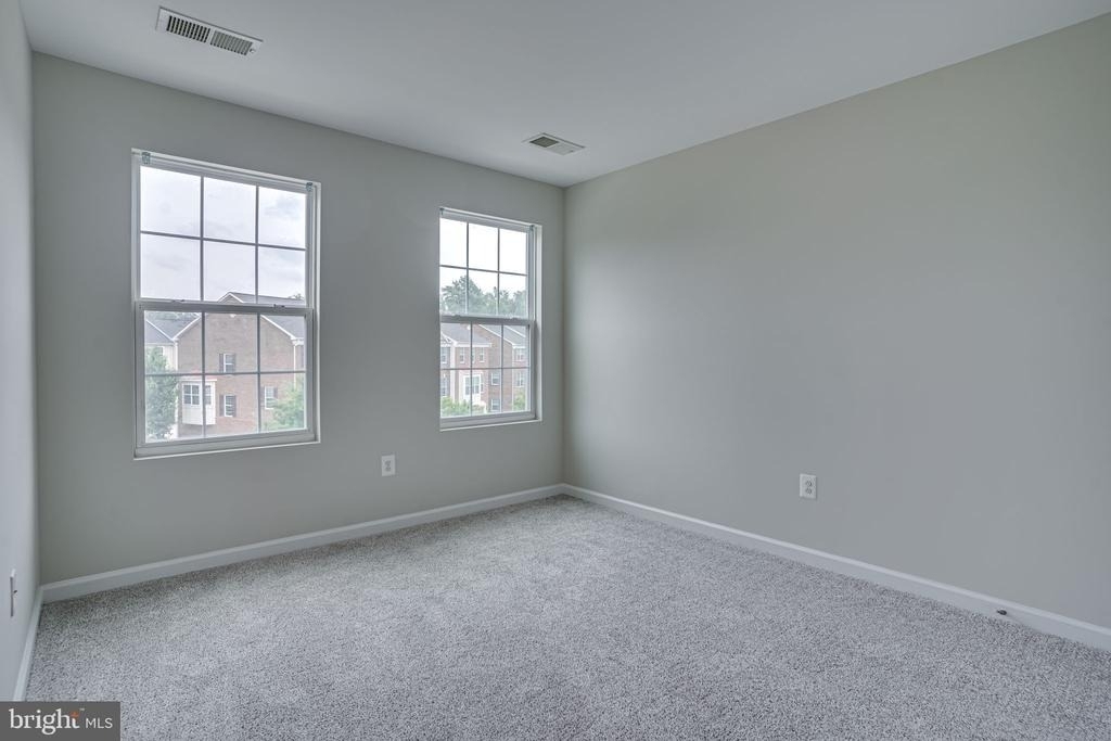 2895 Sedgemore Place - Photo 20