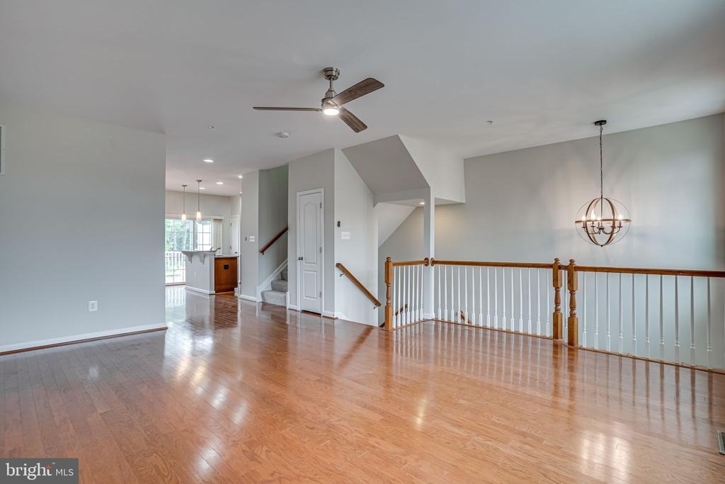 2895 Sedgemore Place - Photo 3