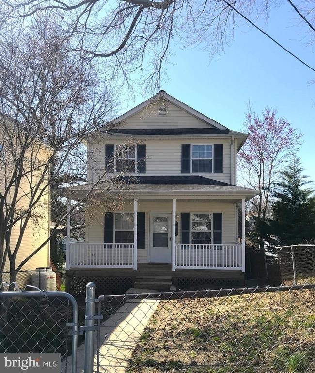 4017 15th Street - Photo 0