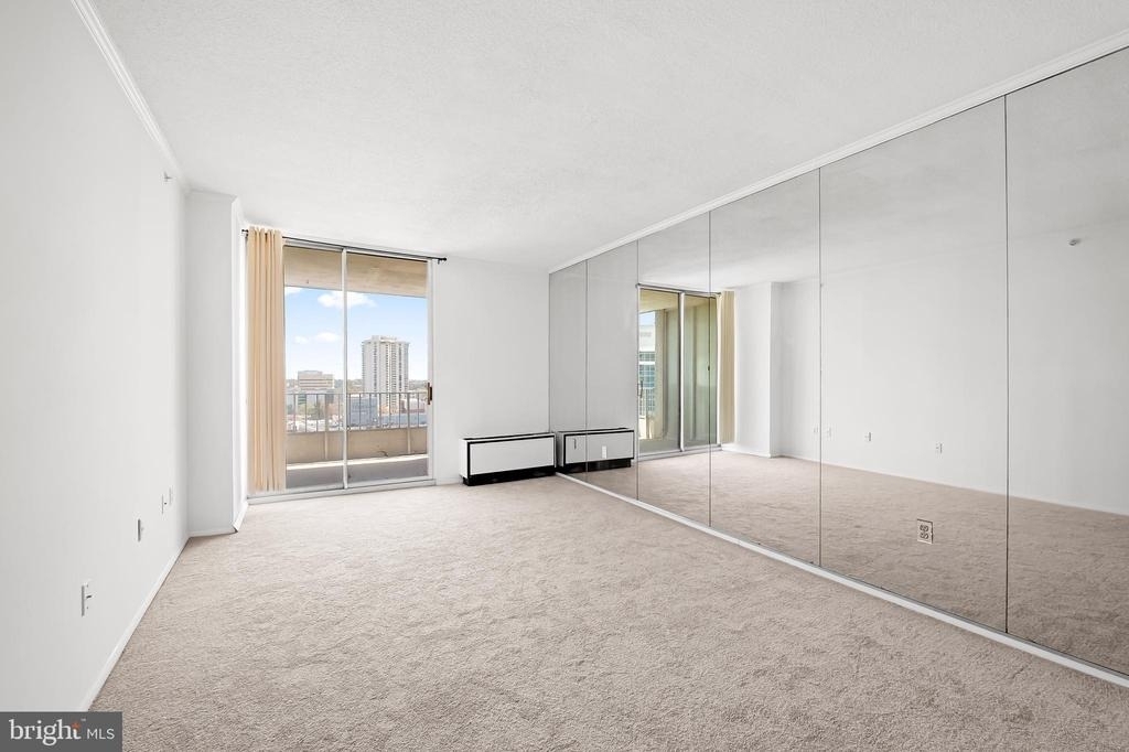 28 Allegheny Avenue - Photo 12