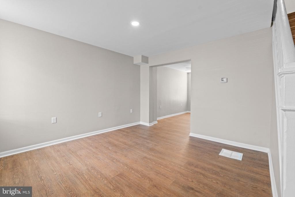 3427 Ravenwood Avenue - Photo 4