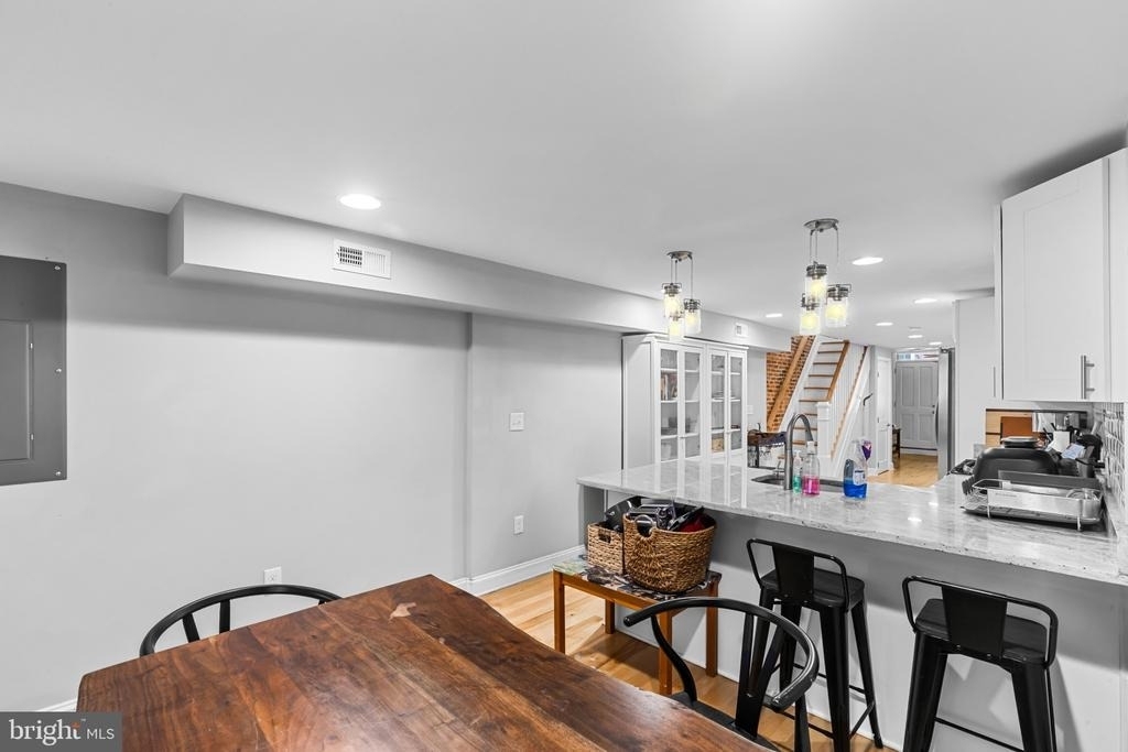 601 S Rose Street - Photo 3