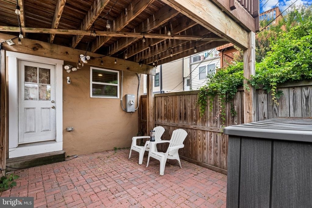 601 S Rose Street - Photo 33