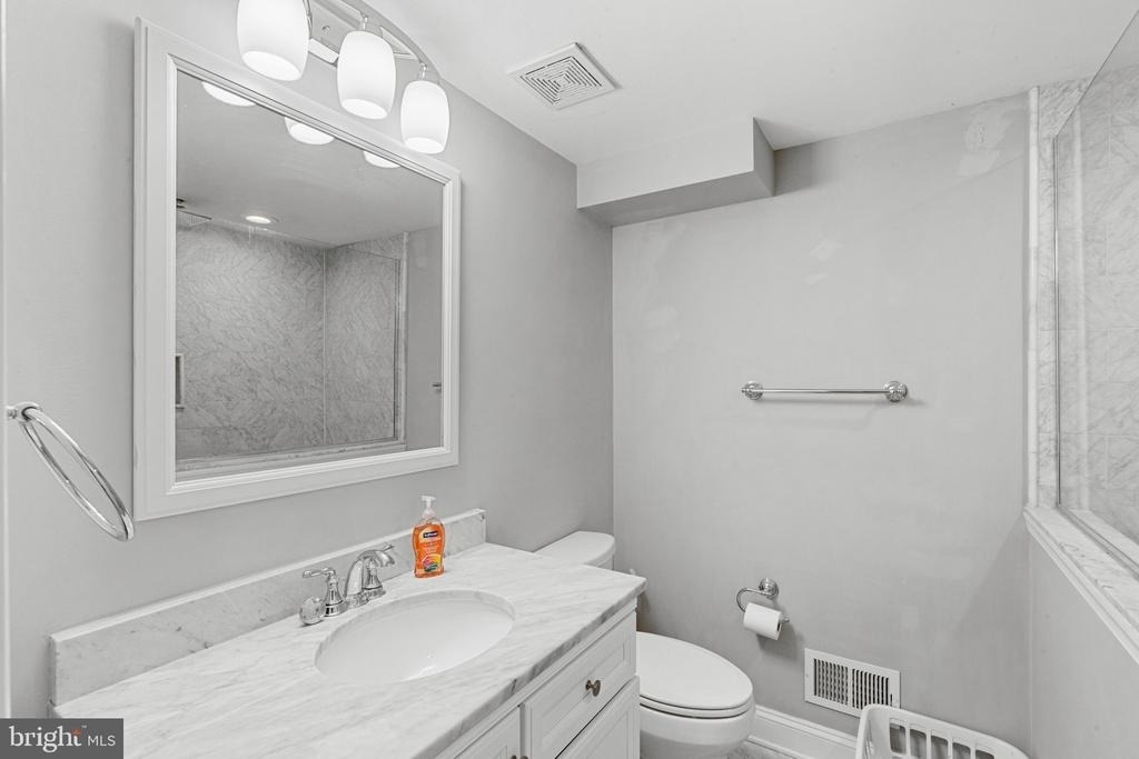 601 S Rose Street - Photo 18