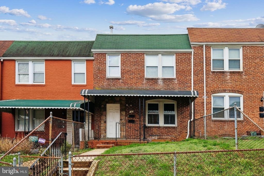 147 Denison Street - Photo 1