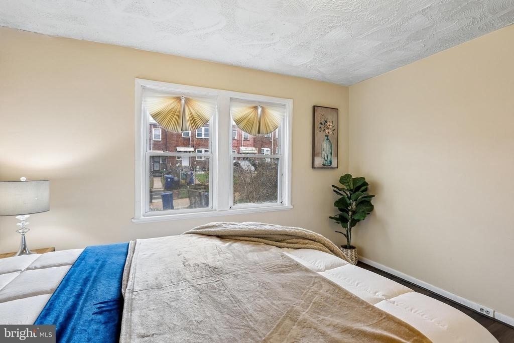 147 Denison Street - Photo 16