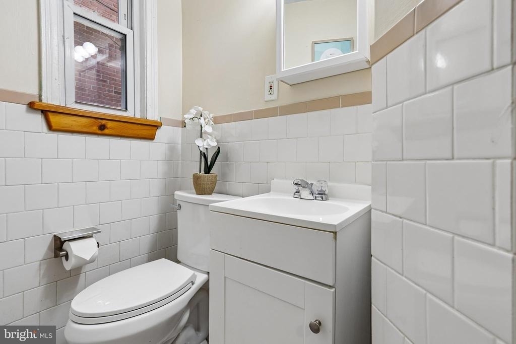 147 Denison Street - Photo 12