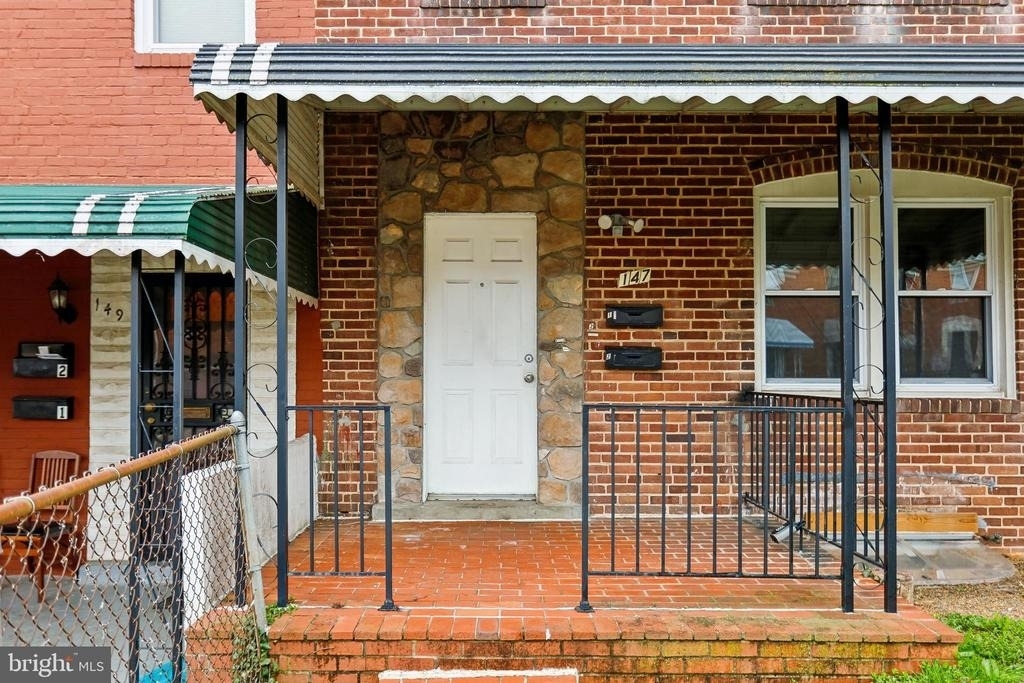 147 Denison Street - Photo 20