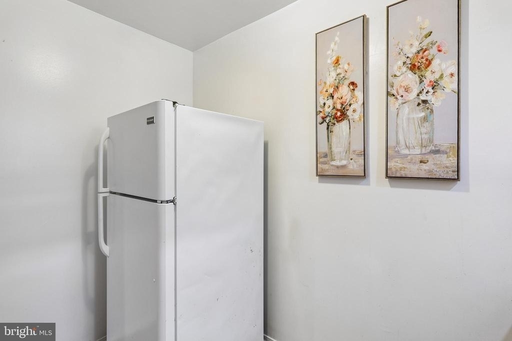 147 Denison Street - Photo 9