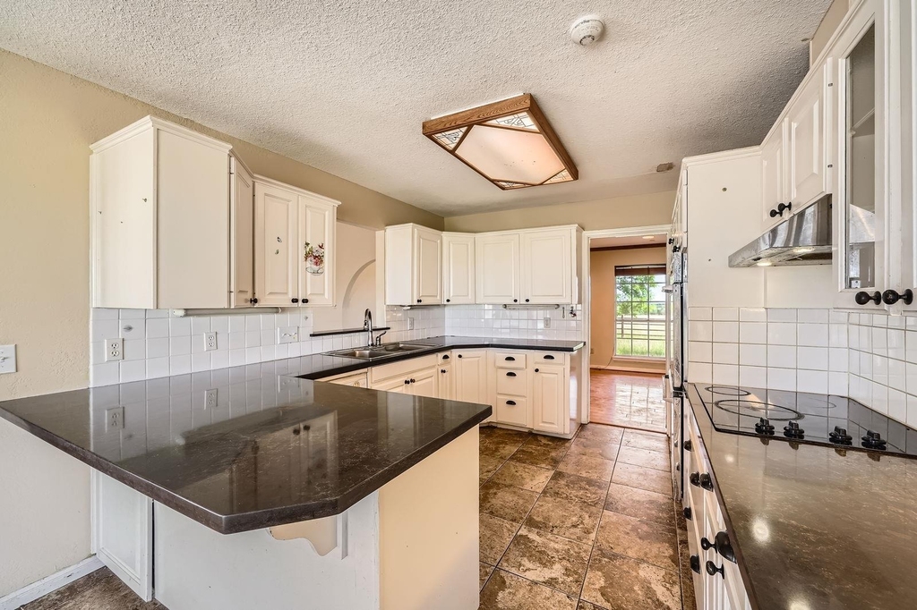 1850 County Road 105 - Photo 11