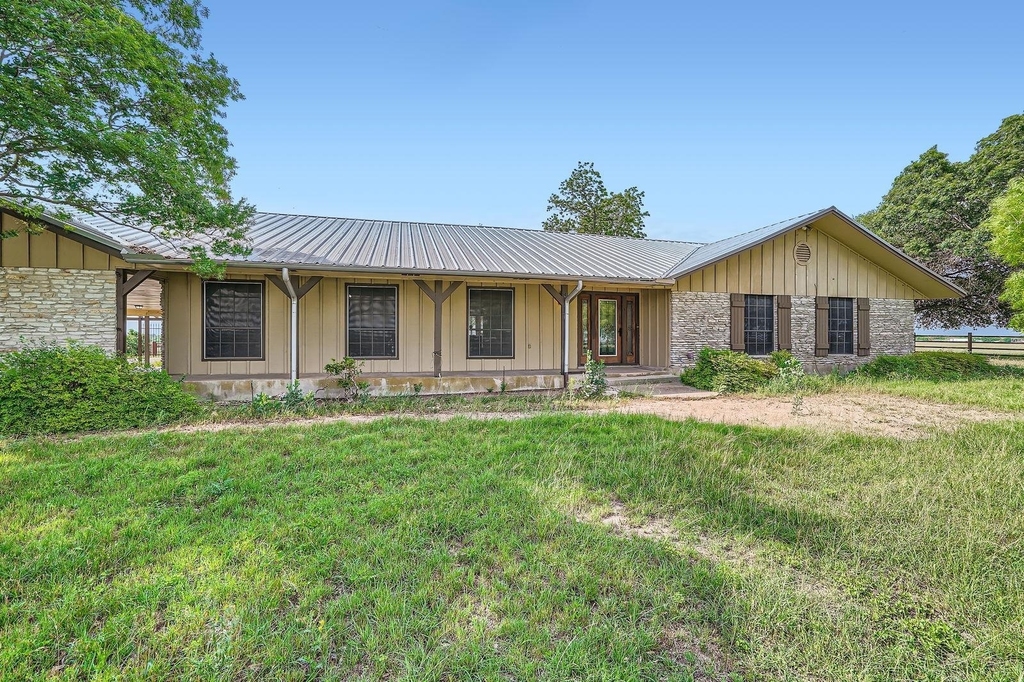 1850 County Road 105 - Photo 2