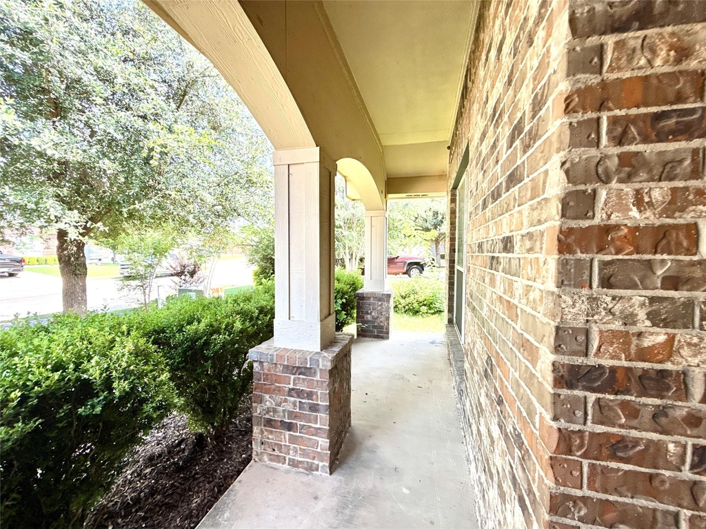 1213 Rainbow Parke Dr - Photo 1