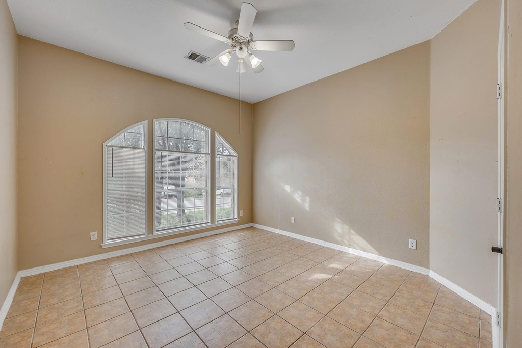 2726 Grimes Ranch Rd - Photo 7