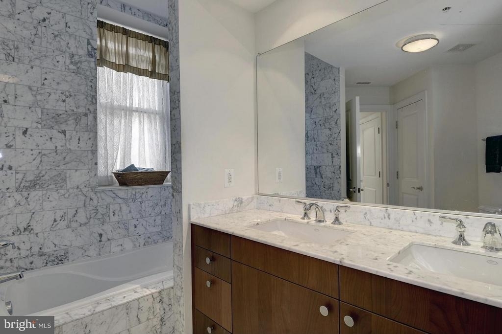 2425 L Street Nw - Photo 11