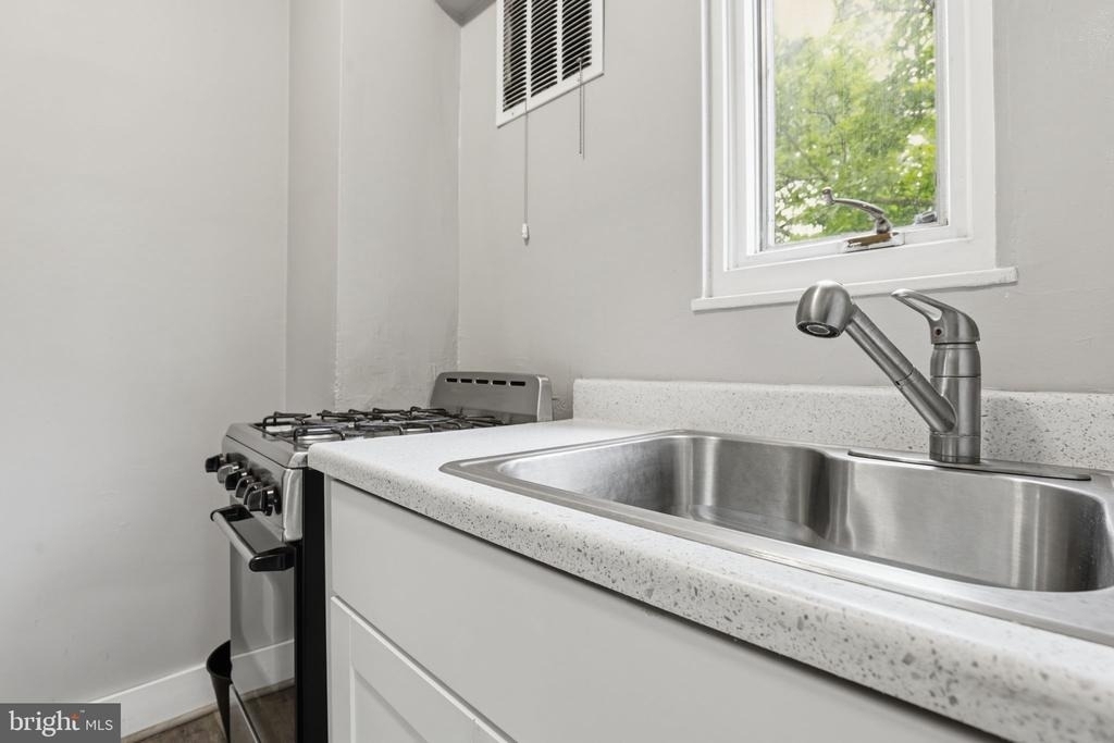 2720 Wisconsin Avenue Nw - Photo 5