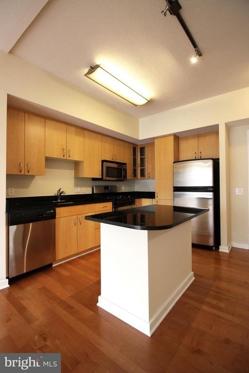 475 K Street Nw - Photo 1