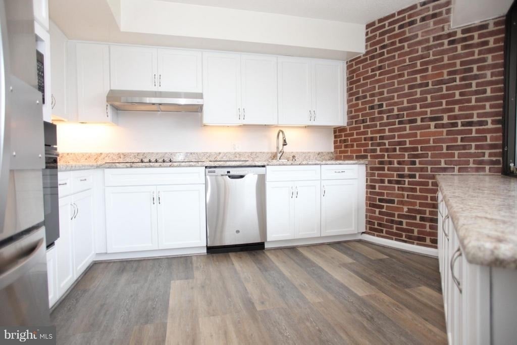 1015 33rd Street Nw - Photo 5