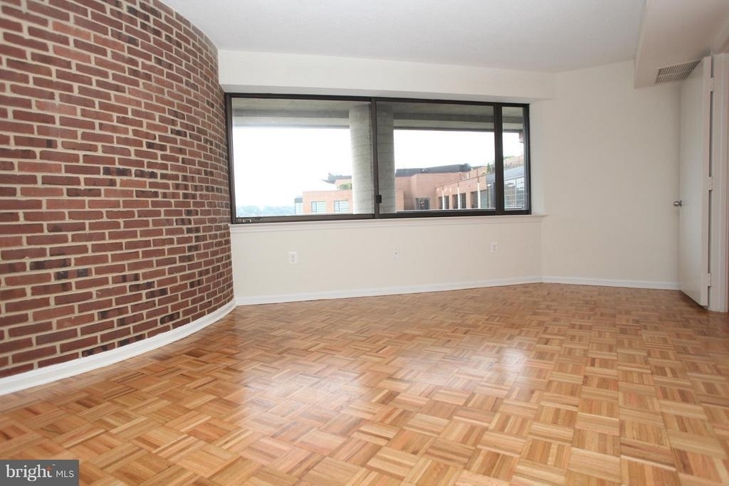 1015 33rd Street Nw - Photo 7