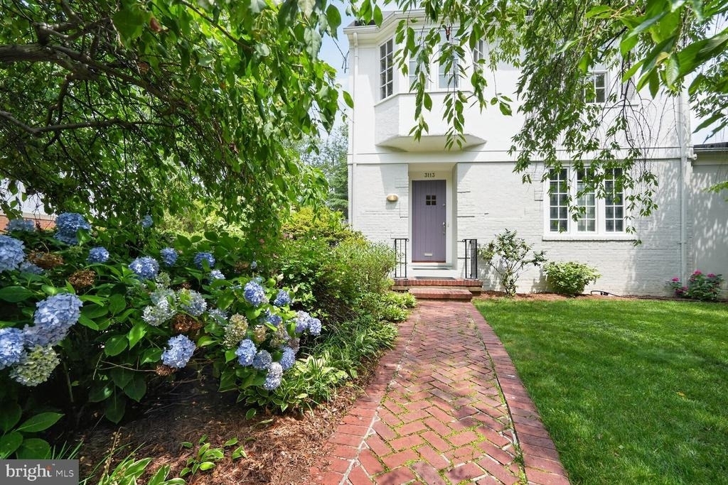 3113 45th Street Nw - Photo 0
