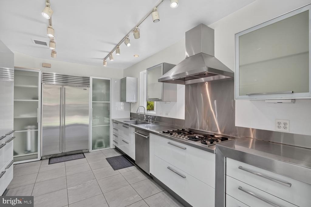 3113 45th Street Nw - Photo 15