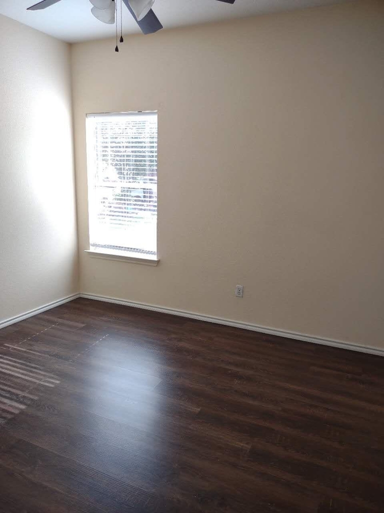 18208 Maxa Dr - Photo 20