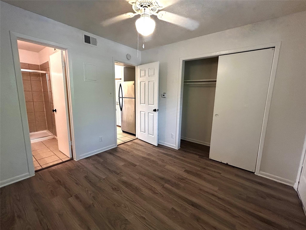 1010 W 23rd St - Photo 9
