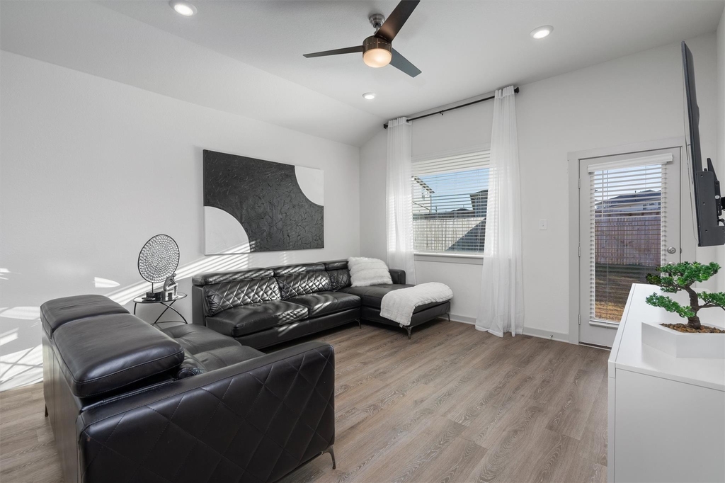 120 Scarborough Way - Photo 7