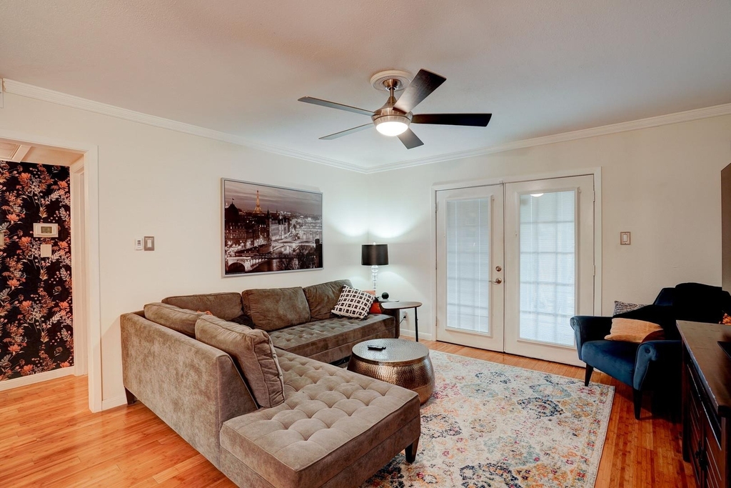 7920 Rockwood Ln - Photo 4