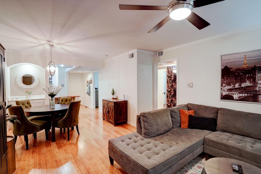 7920 Rockwood Ln - Photo 2