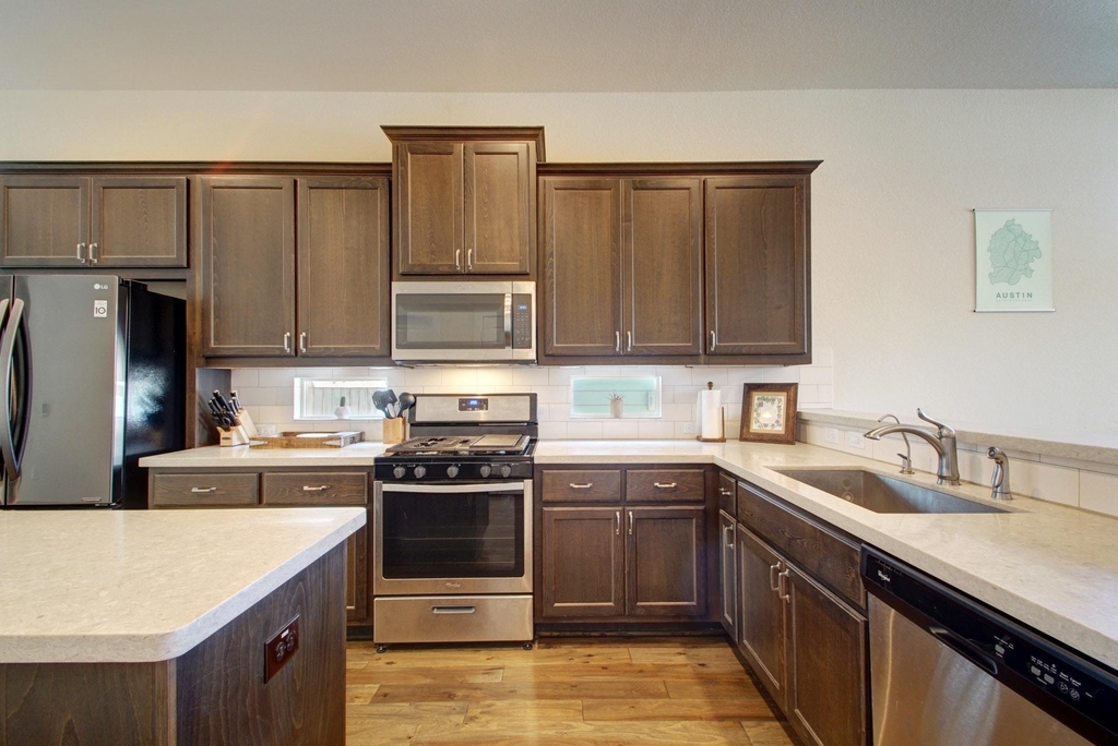 12205 Cottage Promenade Ct - Photo 2