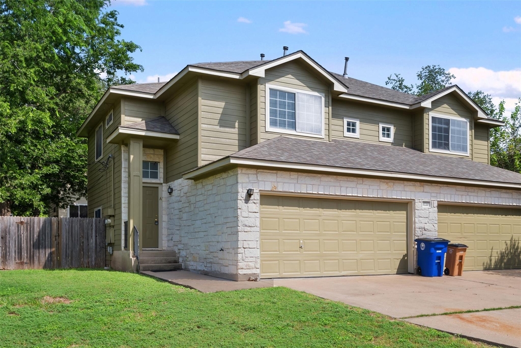 1720 Constantino Cir - Photo 1