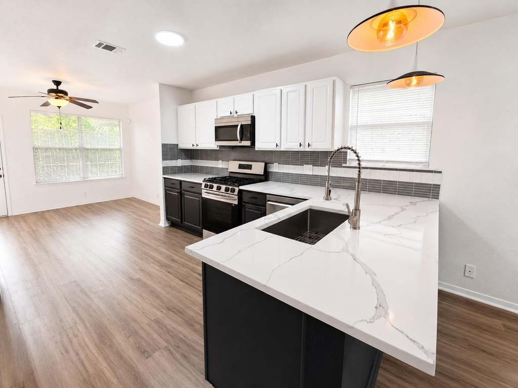 2012 Balsam Way - Photo 4