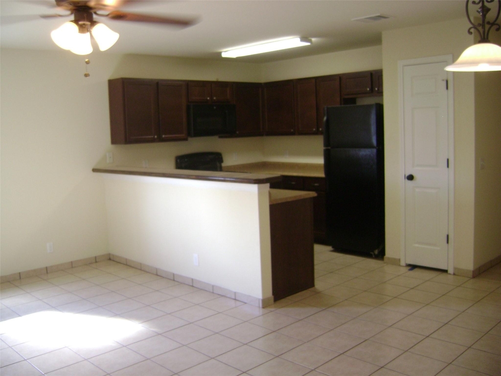 2507 Oak Ln Ln - Photo 2