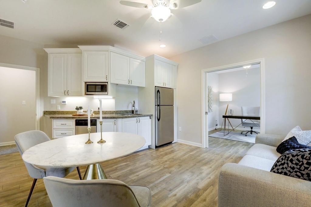 2330 Westforest Dr - Photo 9