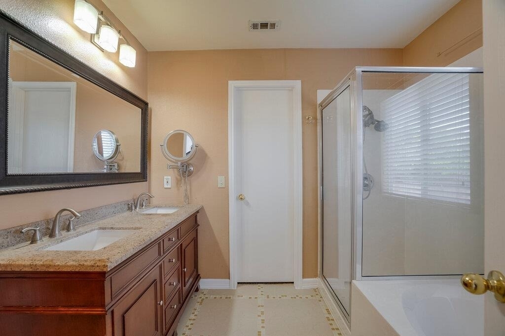 918 Estate Dr - Photo 8