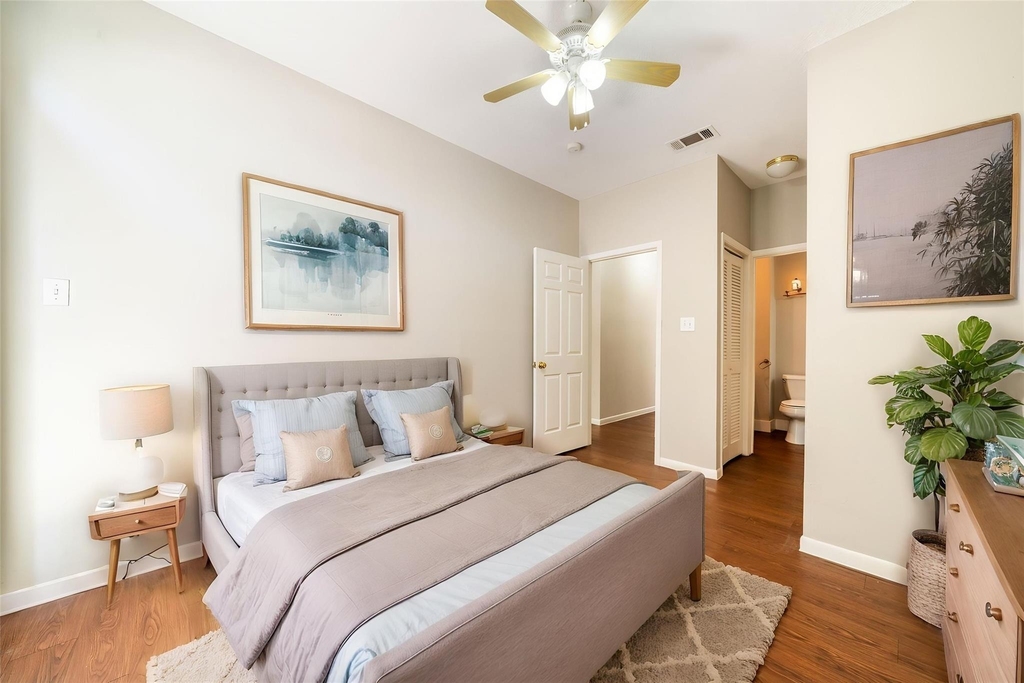 2300 Leon St - Photo 4