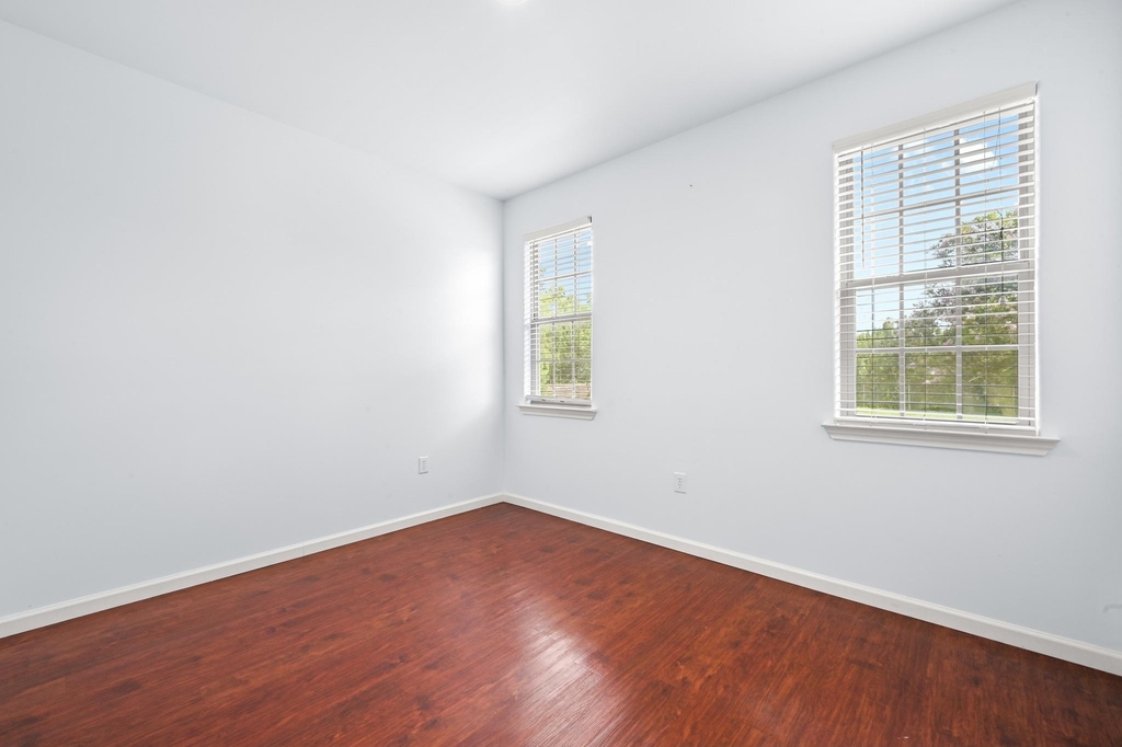 330 Howard Ln - Photo 13
