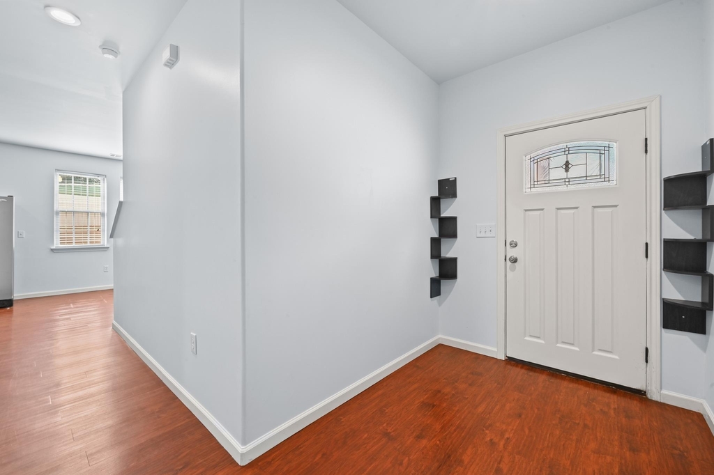 330 Howard Ln - Photo 5
