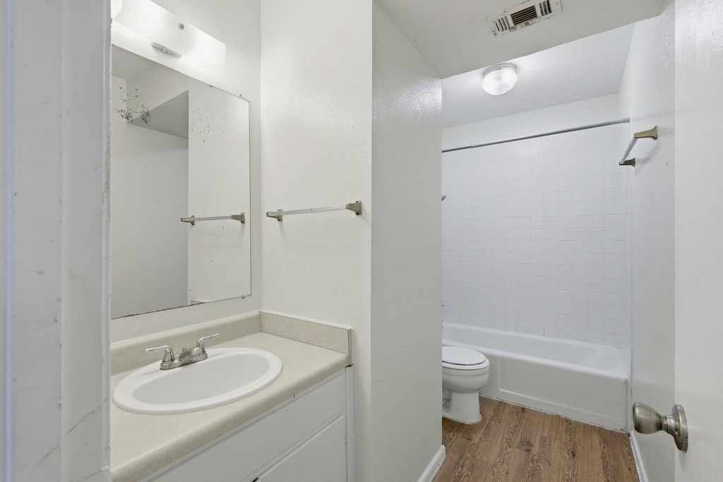 2319 Greenfield Pkwy - Photo 13