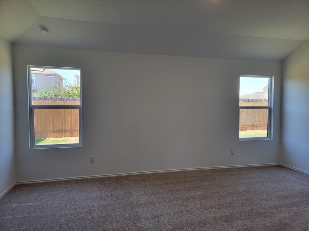 100 Montego St - Photo 12