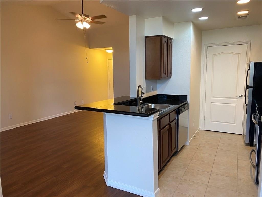 6000 Shepherd Mountain Cv - Photo 10